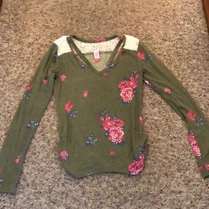 🌸No Boundaries floral top🌸